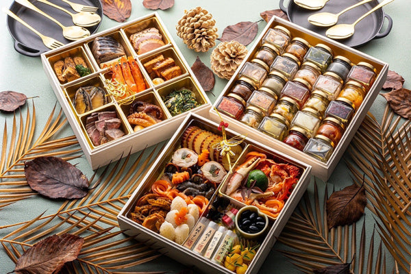 新春！宝石箱おせち 木箱入 三段重 全50品 3人前 – 一心-ISSHIN-オンライン