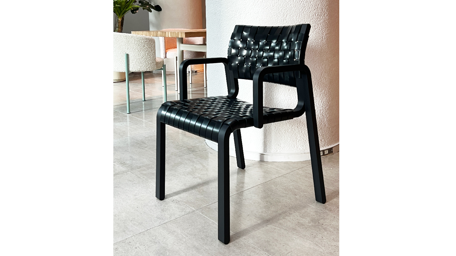 NT es | PRODUCTS | arflex（アルフレックス ジャパン）