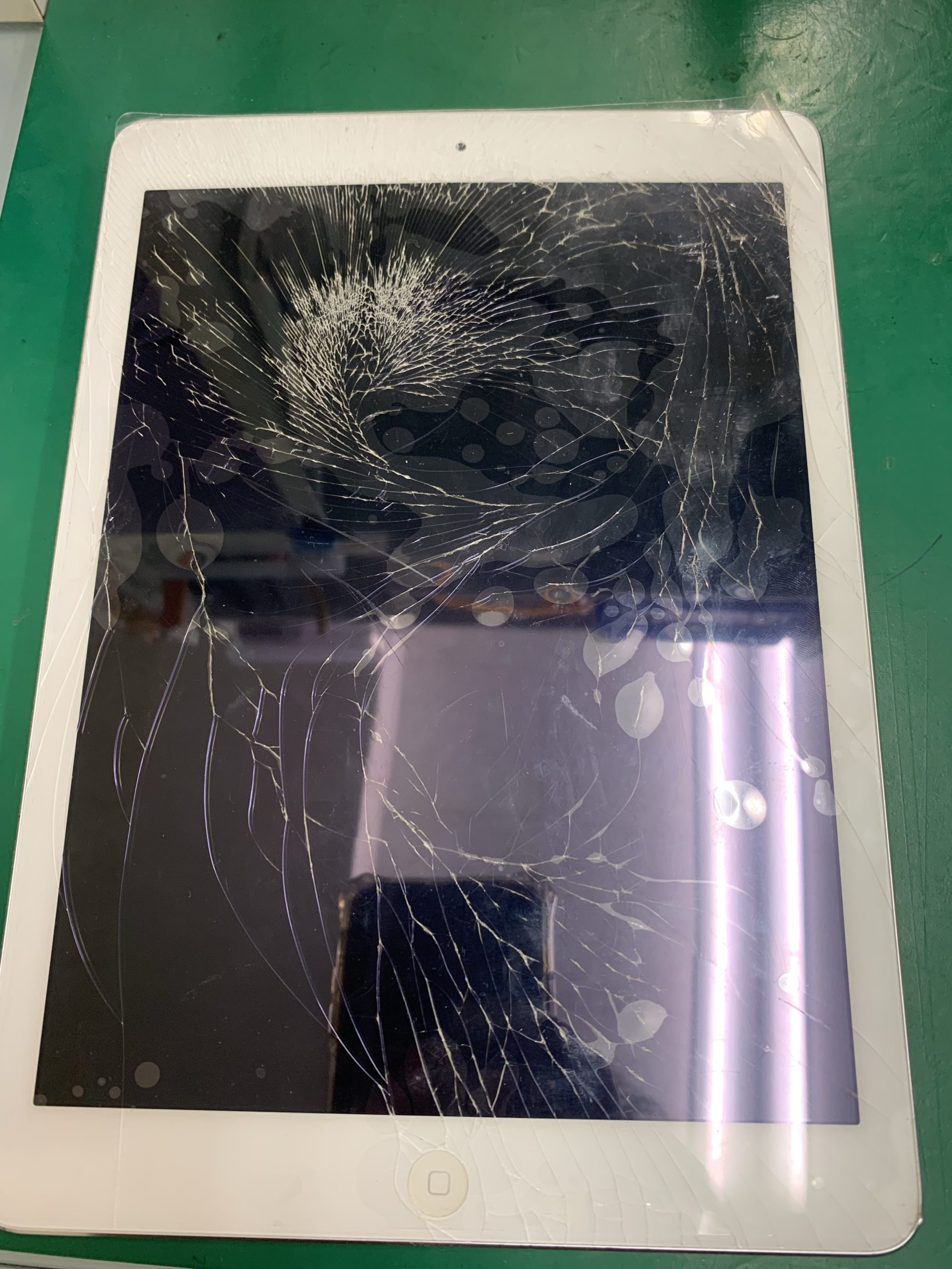 iPad Airの修理をご紹介 | iPhone修理アイサポ 修理事例