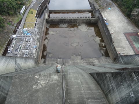 早明浦ダム（歩鉄の達人）