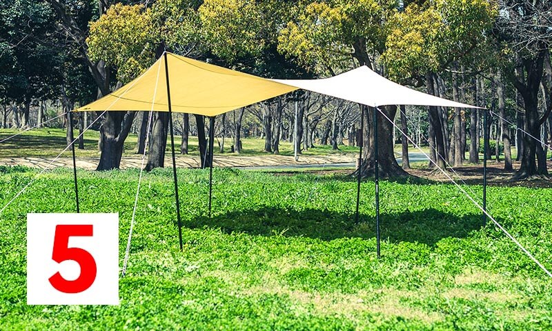 シンプルながらも十分な機能性、人気のポリコットン素材のタープが新