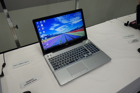 富士通GRANNOTE LIFEBOOK AH90/Xレビュー/富士通FMVパソコン比較購入ガイド