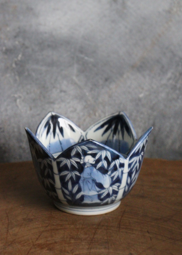 Antique Sam's Collection 和食器染付竹林七賢人図割山椒向付