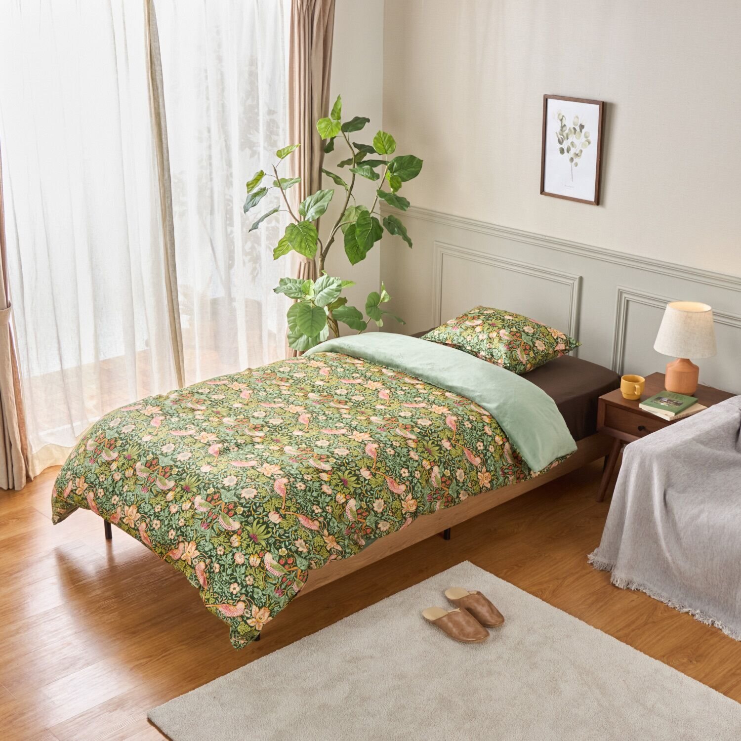 モリスギャラリー いちご泥棒 両サイドファスナー 綿マイヤー あったか