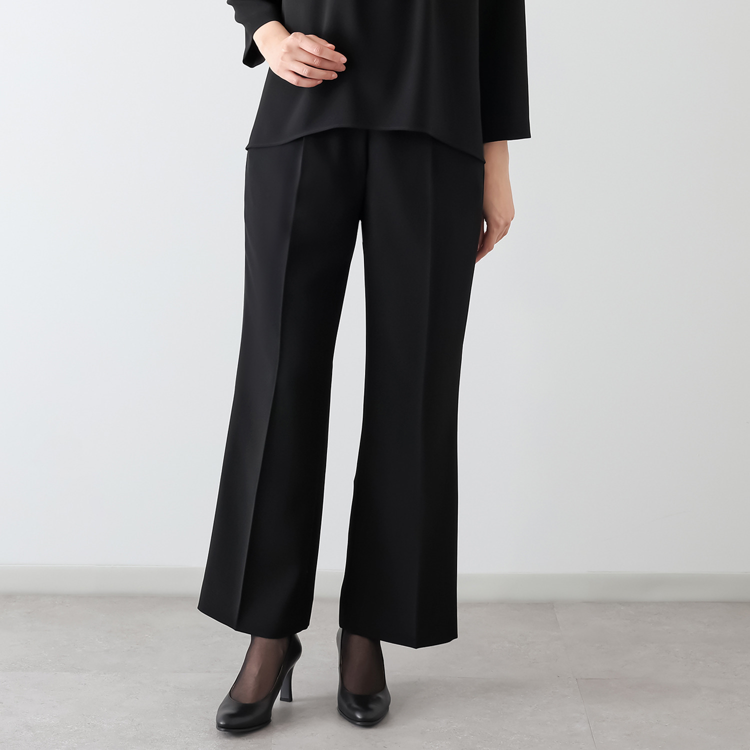 ニュイ ブラックフォーマル 洗濯機で洗える セミフレアーパンツ