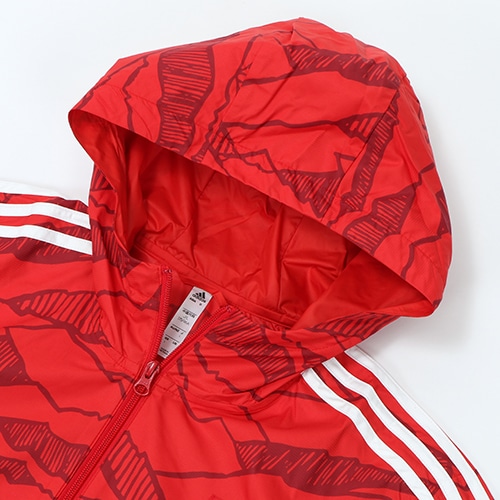 21-22 バイエルン・ミュンヘン ウィンドブレーカー／サッカーショップKAMO