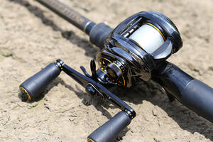 Revo BLACK6（レボ ブラックシックス）｜AbuGarcia｜釣具の総合