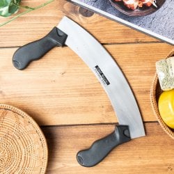 野菜やハーブのチョッパーナイフ・メッツァルーナ ピザカッターナイフ