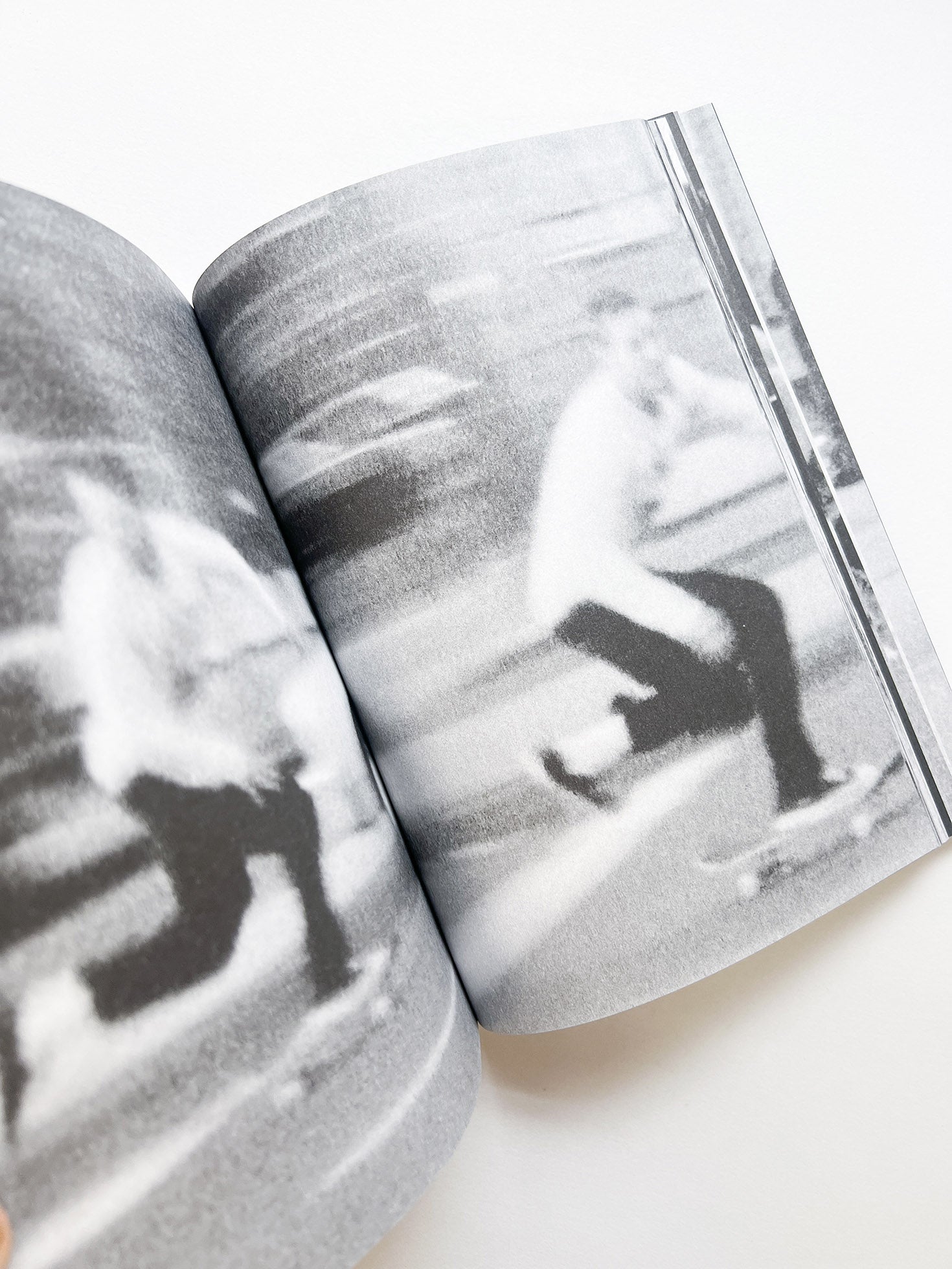 BEWARE / Ari Marcopoulos - 本 屋 青 旗 Ao-Hata Bookstore