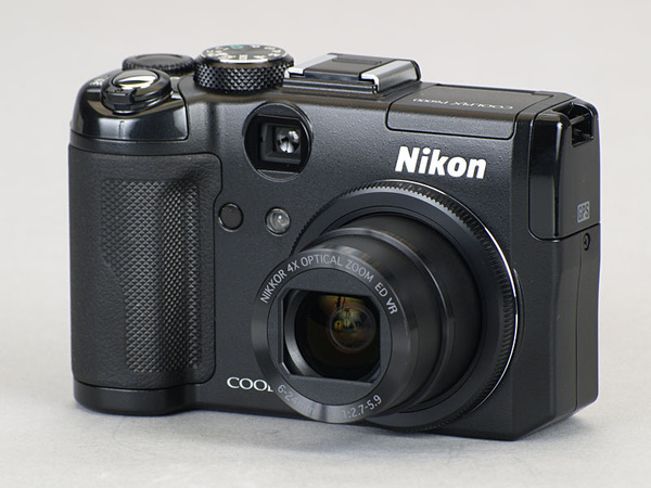 ASCII.jp：GPS搭載の路上カメラ「COOLPIX P6000」 (1/6)