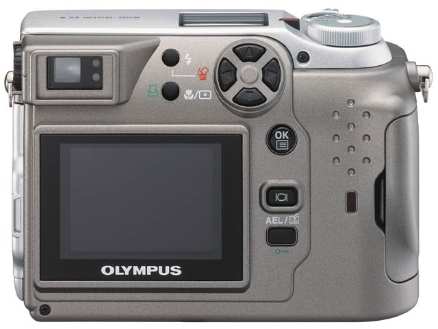 オリンパス、6万円台の光学3倍ズーム300万画素デジタルカメラ