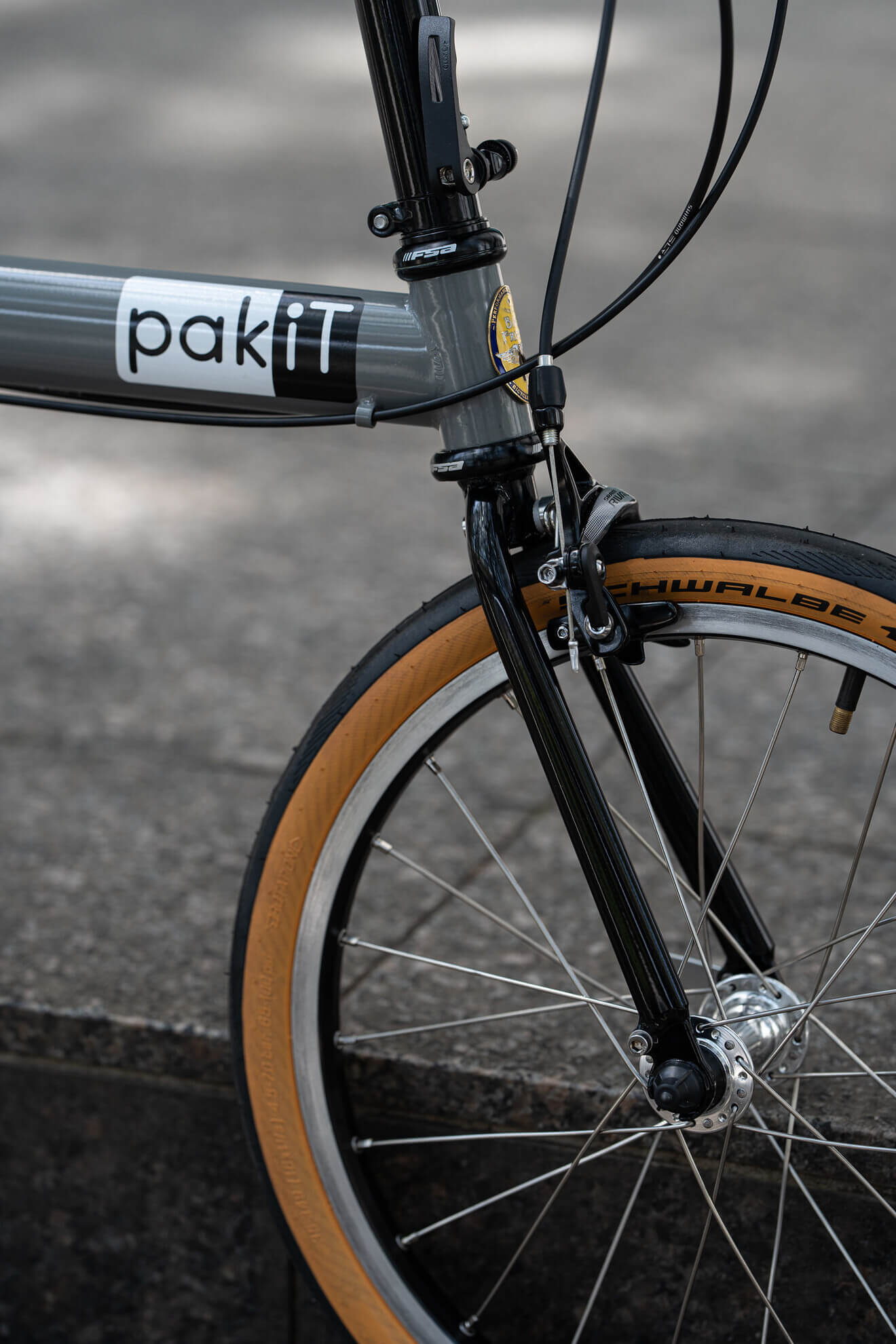 BIKE FRIDAY TOKYO / Blue Lug