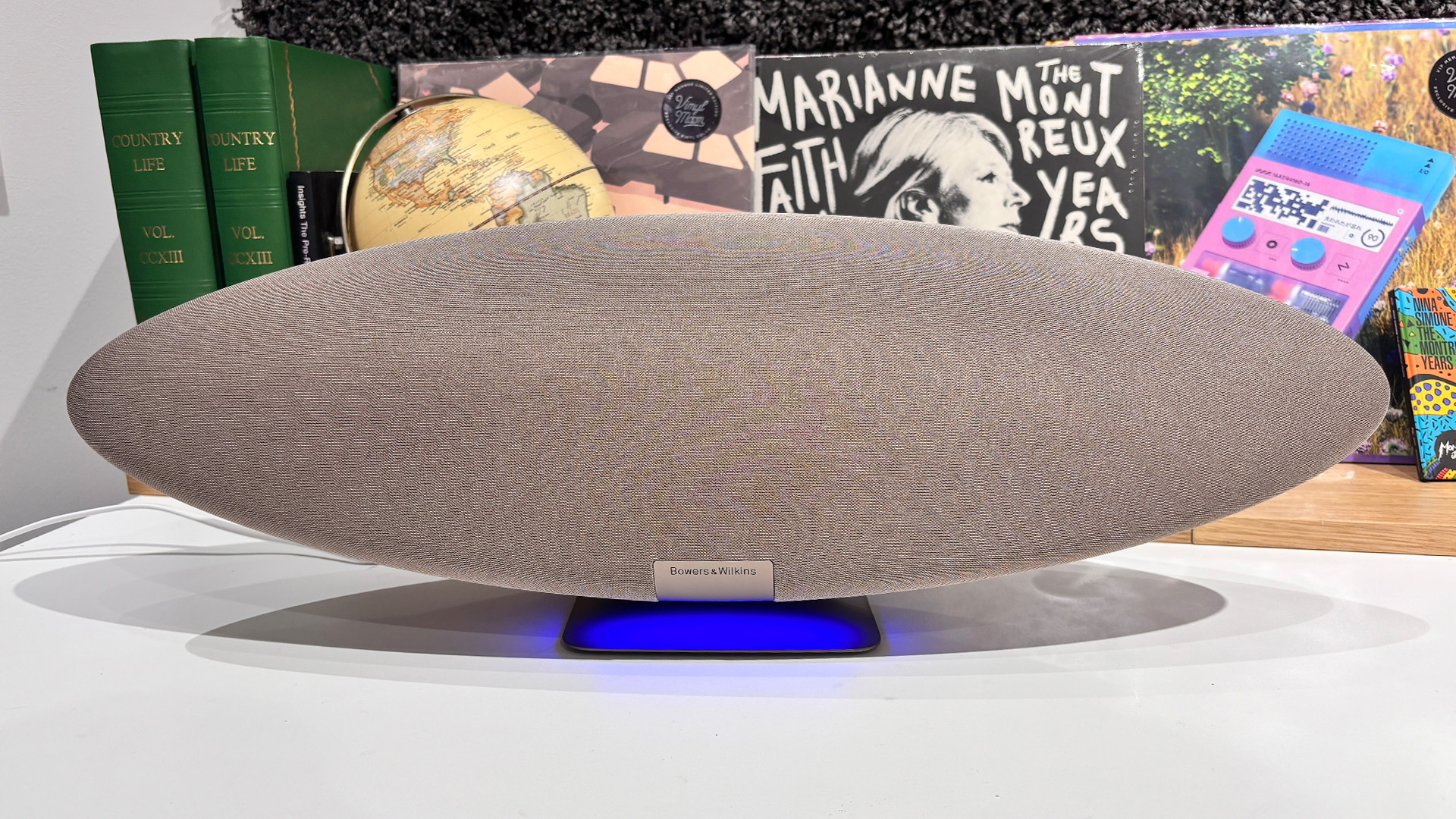 Bowers & Wilkins Zeppelin Pro Edition review: iconic looks with