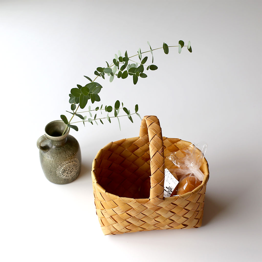 フィンランドの白樺かご/ハンドル付きバスケット/03サイズ COMFOTA