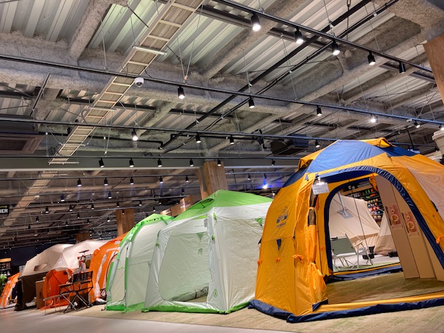 ワカサギテント大展開中！ | FISHLAND