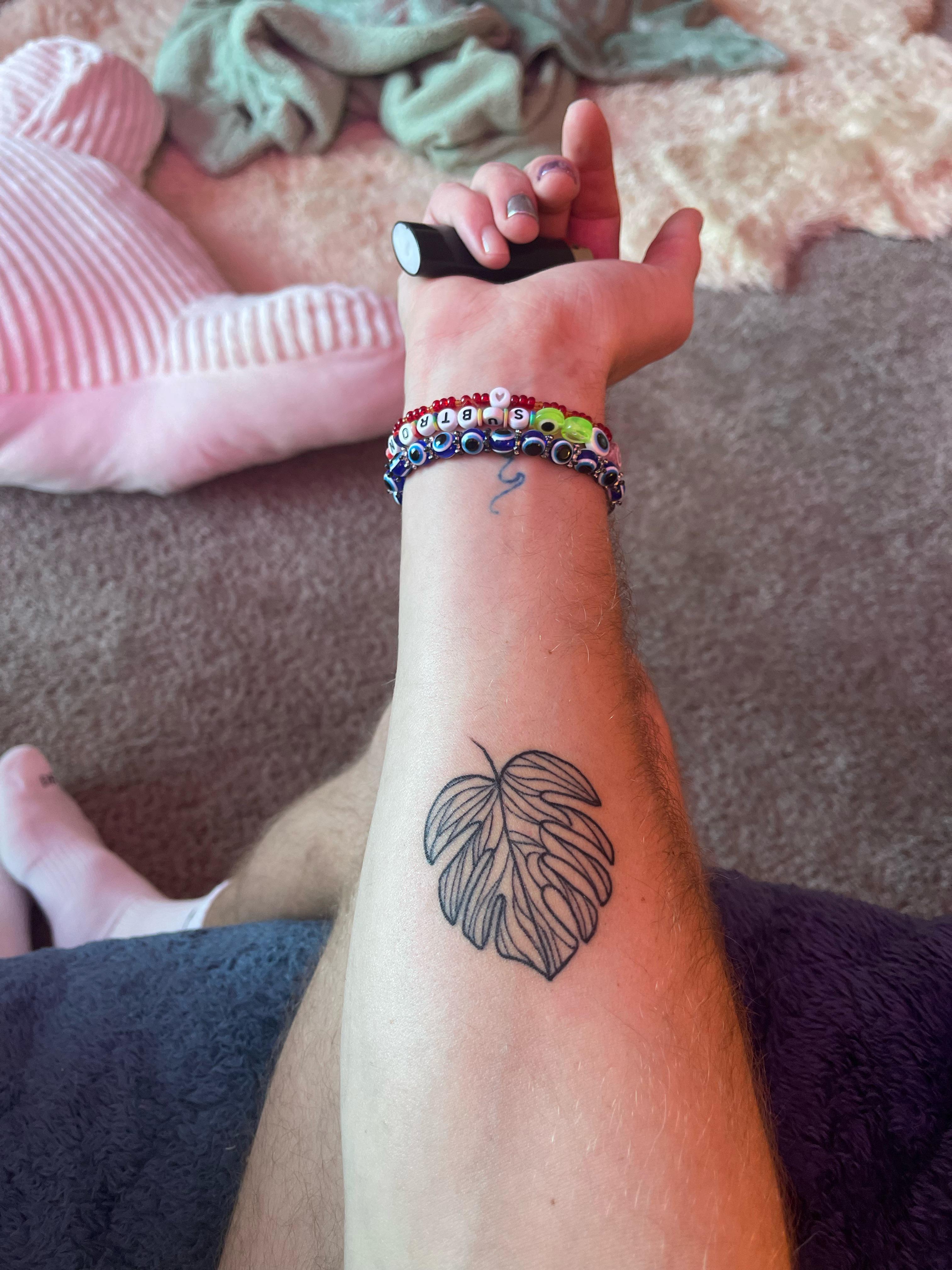 モンステラのタトゥー！ : r/houseplants