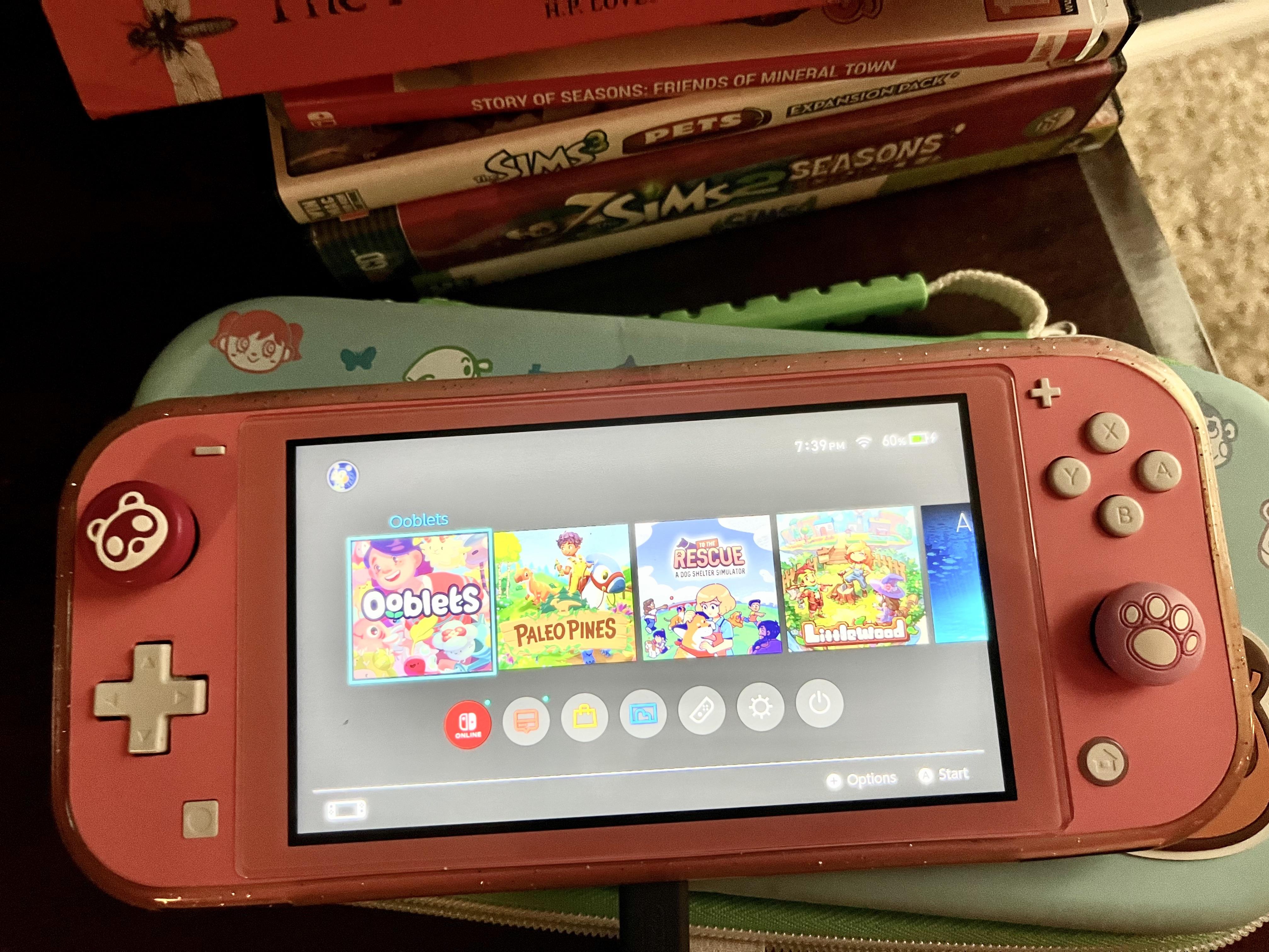 Anyone else love their lil switch lite?.. 🥹 : r/CozyGamers