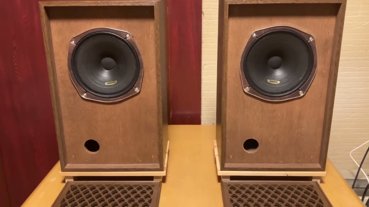 オーディオ試聴動画 ALTEC 409-8E 国産古箱スリットバスレフ - YouTube