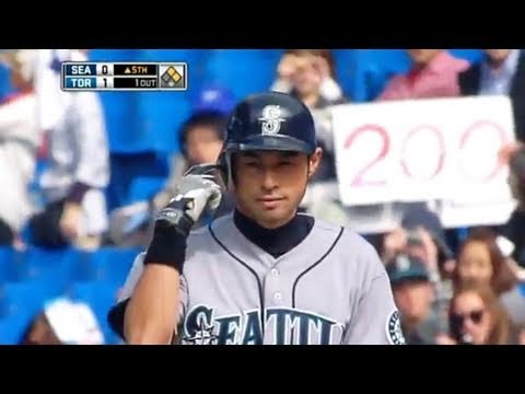 イチロー快挙！10年連続200本安打！ - YouTube