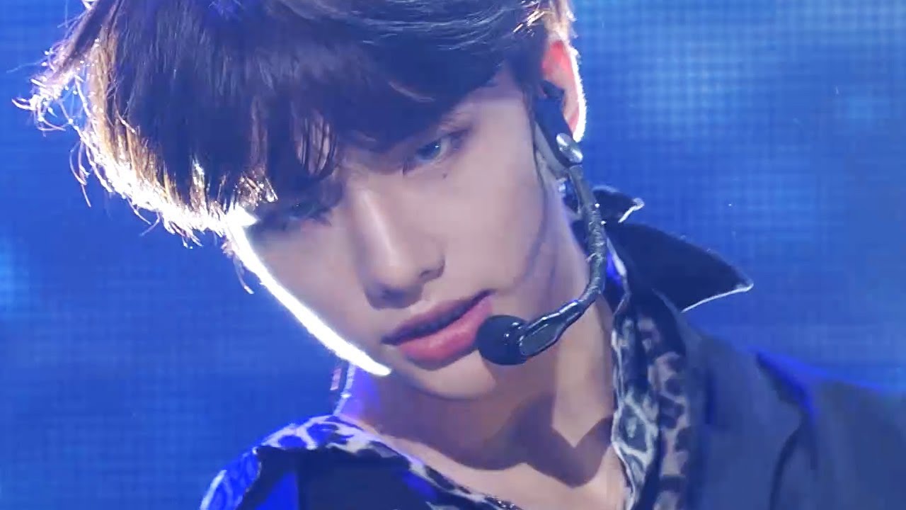 Stray Kids - I am YOU [Music Bank Ep 954] - YouTube