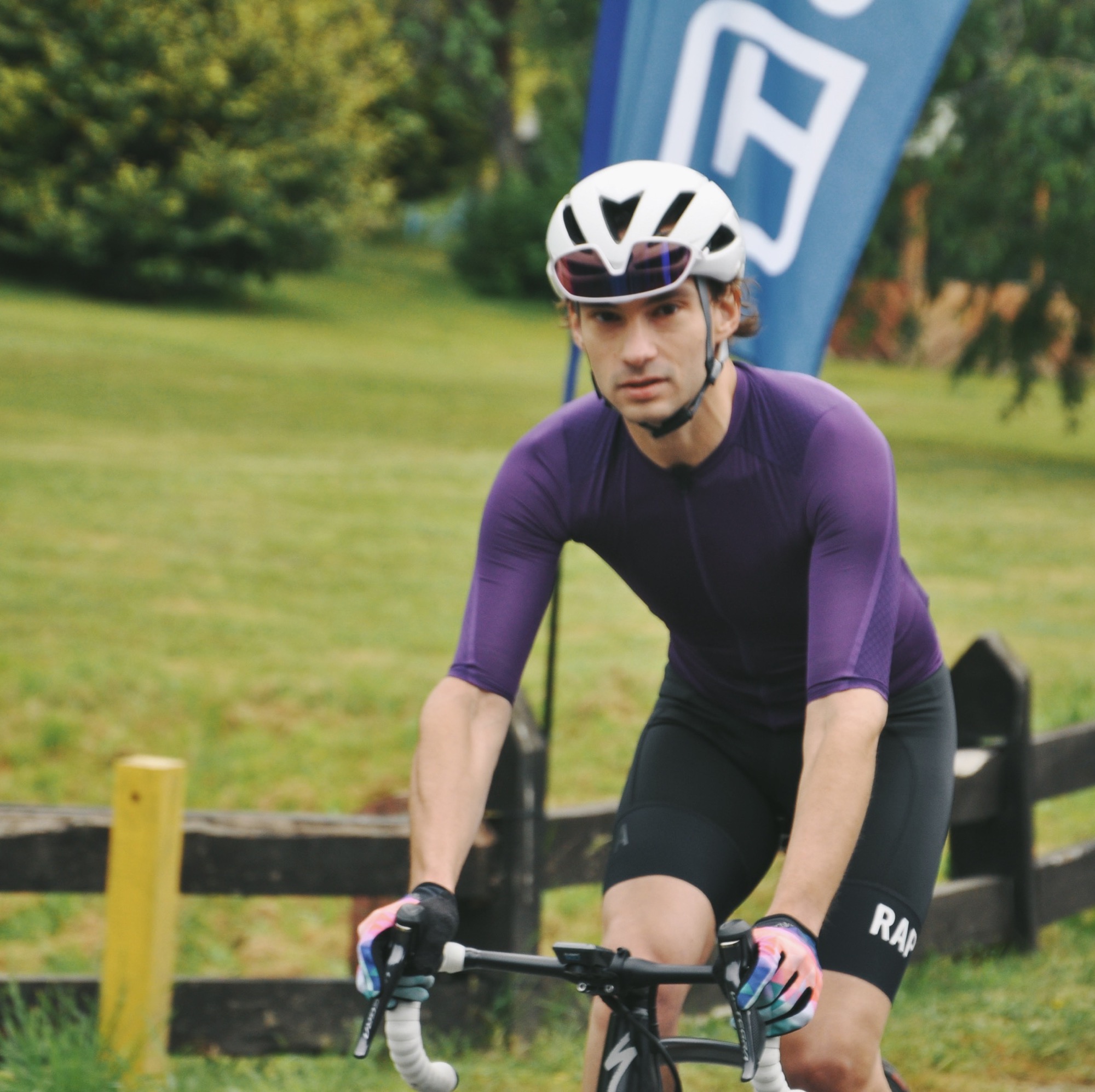 ラファ プロチーム エアロ ジャージ : r/CyclingFashion