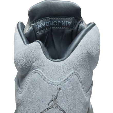 国内10月7日発売予定】ナイキ ウィメンズ エアジョーダン 5 レトロ