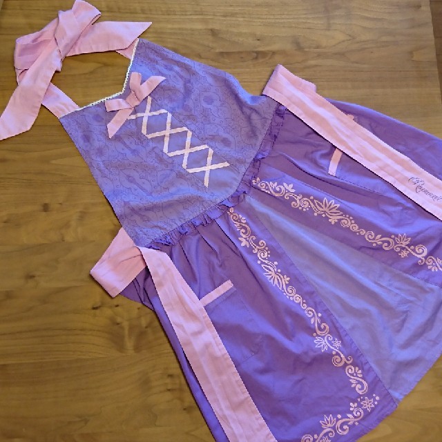 Disney - ラプンツェル エプロン 大人M～Lの通販 by マイパンダ