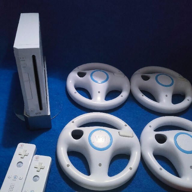 Wii - 任天堂Wii ソフト9本！ハンドル4本 本体付マリオカート太鼓の