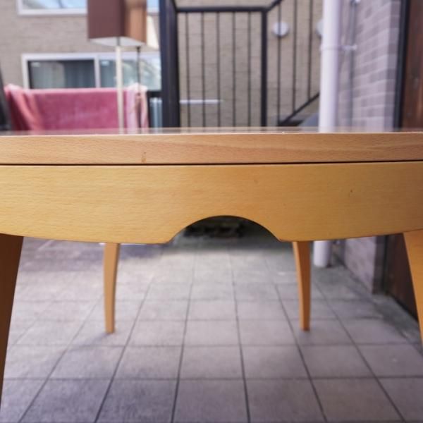 イタリアのCalligaris(カリガリス)社のビーチ材伸長式ダイニング