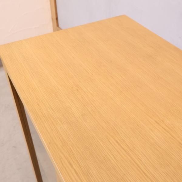 人気の無印良品(MUJI)のオーク材 キャビネット・ガラス扉です