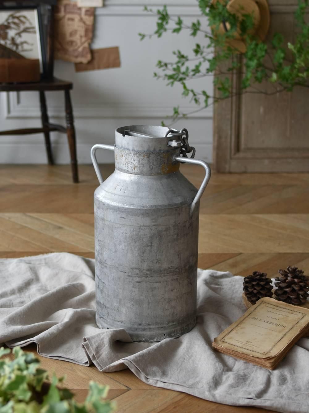 昭和レトロ アルミ製ミルク缶 アンティーク 古道具 米びつ Amazon.co