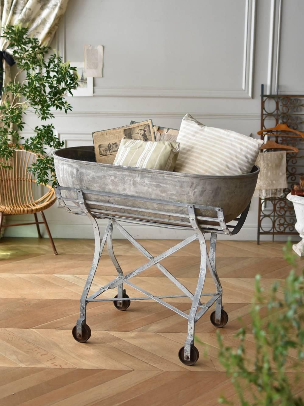 フランスアンティーク庭具 アイアンベビーバス シャビーシック