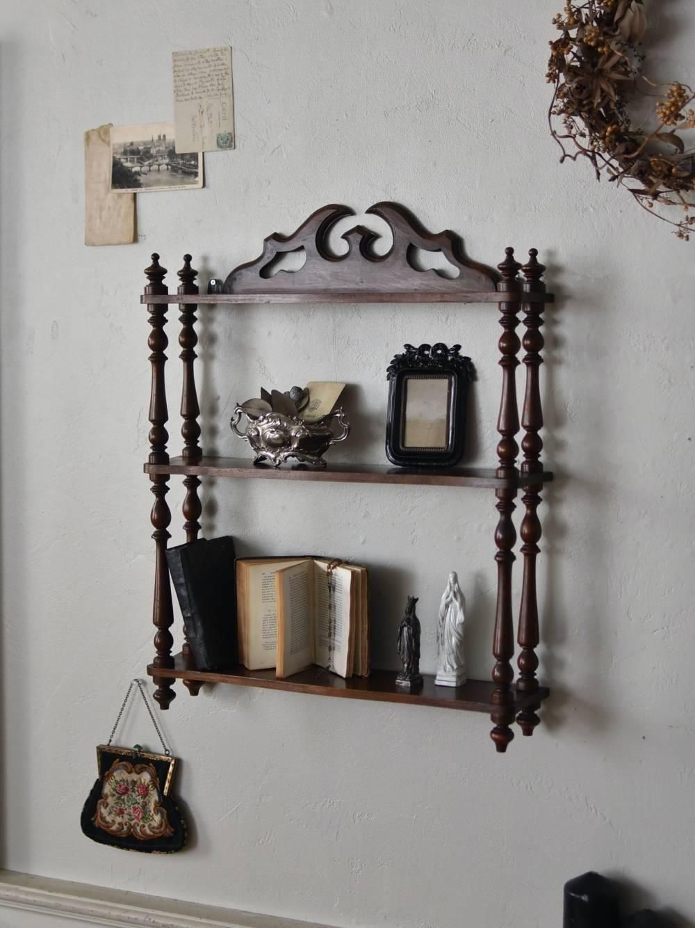 3段ウォールシェルフ.47 フランスアンティーク家具 壁面ディスプレイ