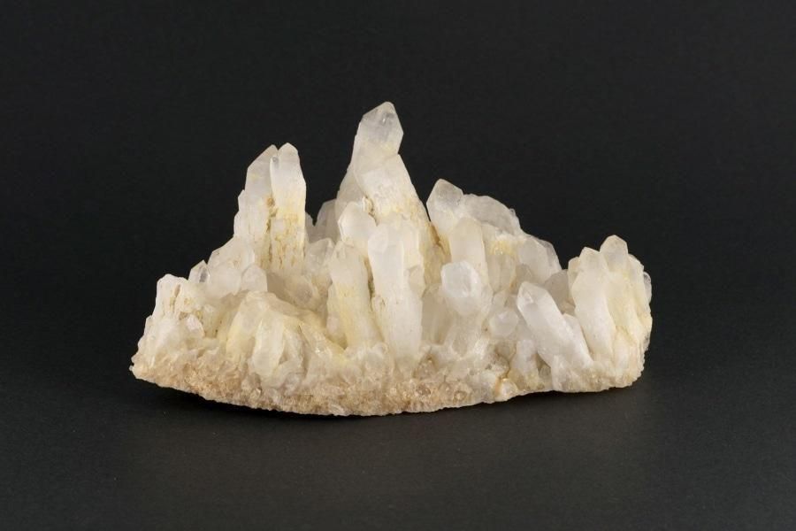 苗木産母岩付き黒水晶 原石 573g｜天然石 原石 通販のキラリ石