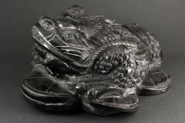 オブシディアン 銭蛙 3.1kg / 三本脚の蛙｜天然石 通販のキラリ石