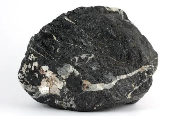 ブラックトルマリン (電気石) 原石 585g｜天然石 原石 通販のキラリ石