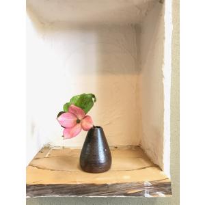 ○「須恵器」豆花入（蕾型）/津軽金山焼 金山焼 陶器 豆花入れ ミニ花