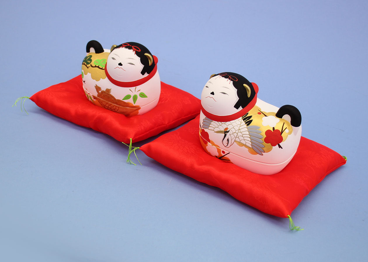 陶製素焼き絵付けの犬筥（いぬばこ）飾り白 座布団付き – 寿鳳人形の東芸