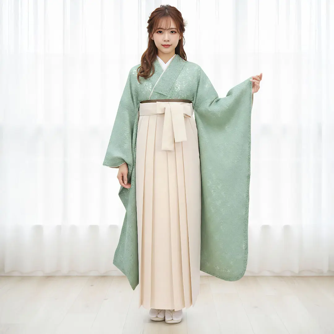 ミントグリーンのレースの振袖・アイボリー袴（無地） （振袖）／卒業