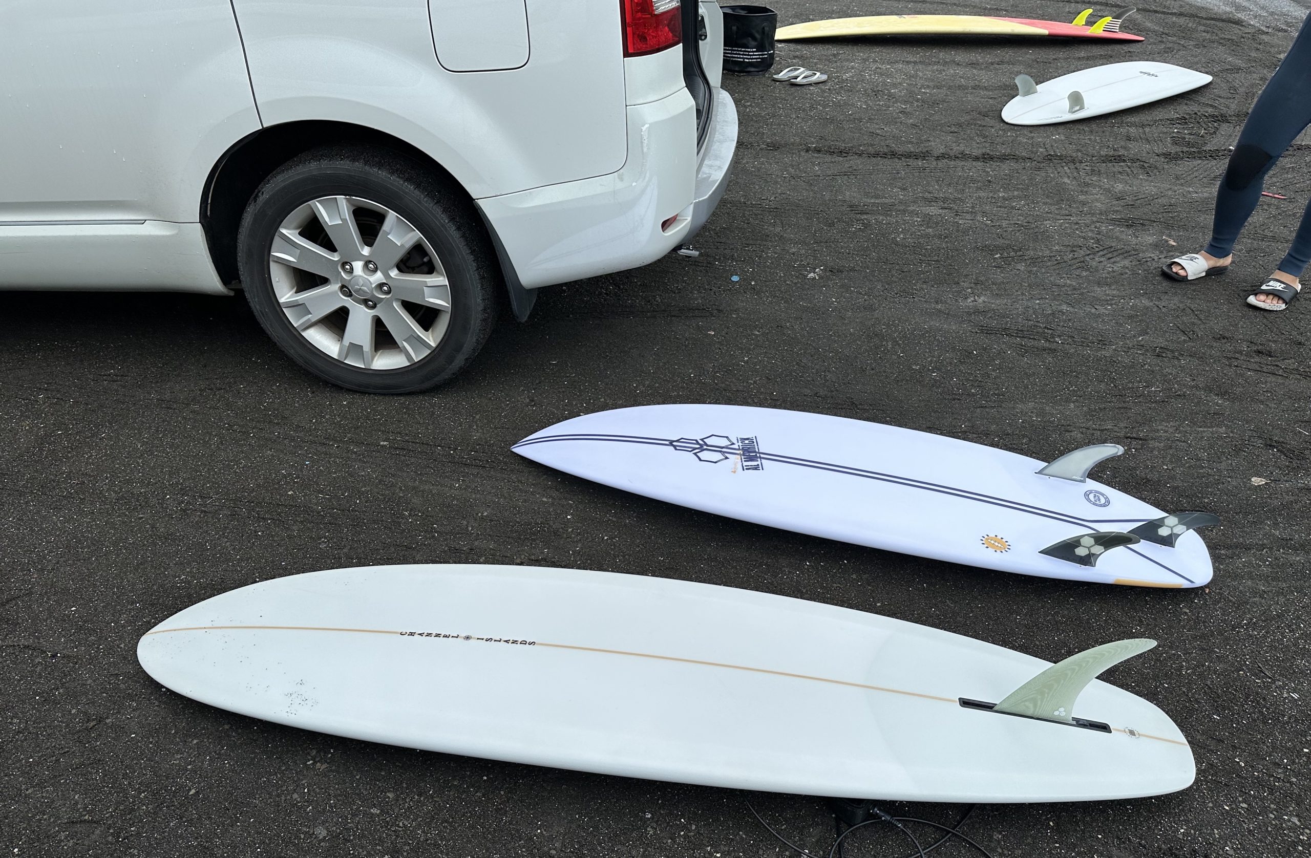 トライプレーンハル | MOANA COASTAL SERVICE