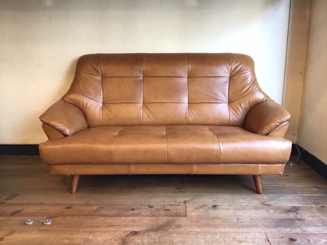 人気のハイバックソファーが本革仕様（フルレザー）で登場