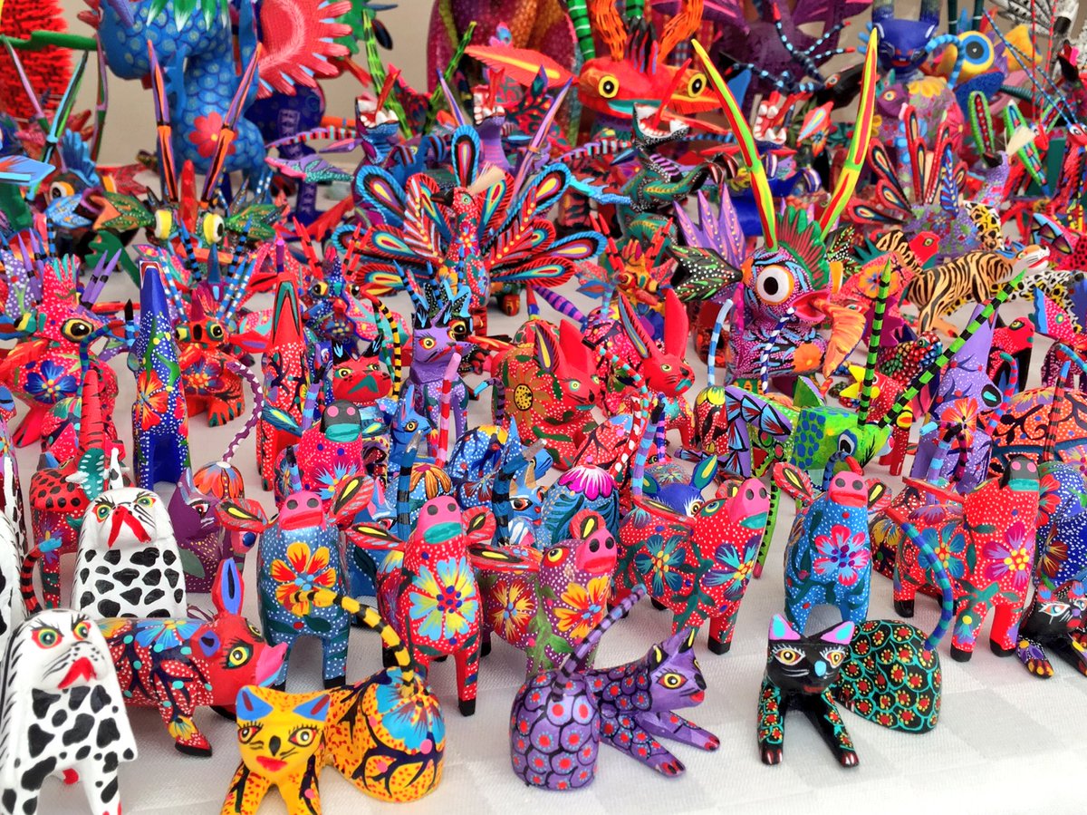 Alebrijes 〔アレブリヘス〕 オアハカを代表する民芸品の一つ