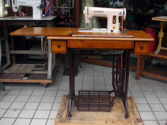 No.730 SINGER 227U シンガー製 家庭用足踏みミシン：アンティーク