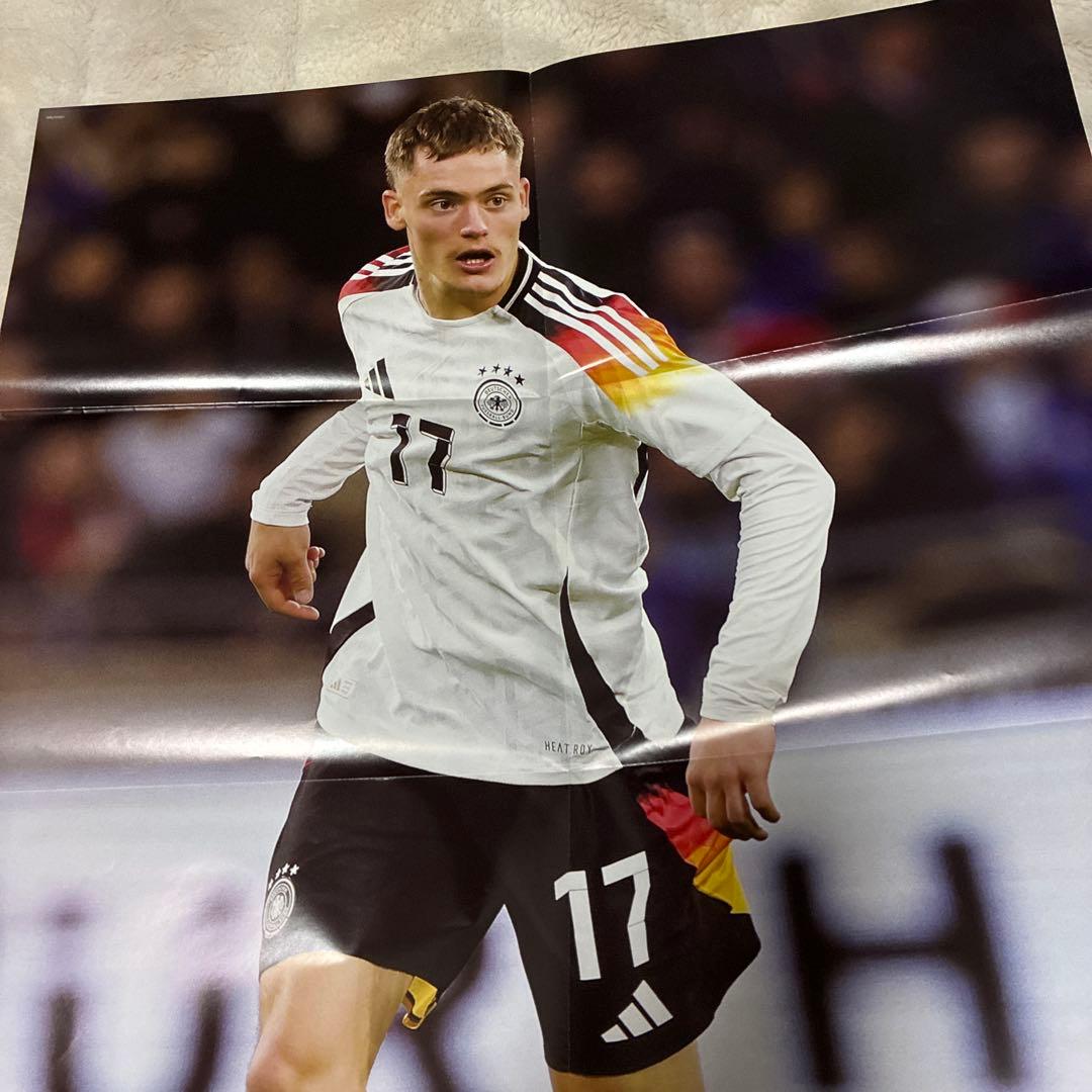 ワールドサッカーダイジェスト 付録ポスター - メルカリ